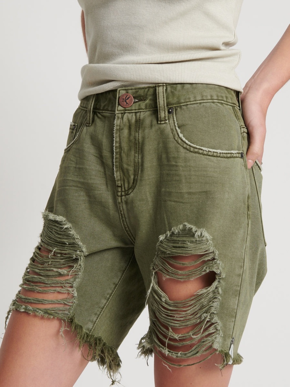 One Teaspoon Free People Stevie Khaki Olive Distressed Boyfriend Jean Shorts 25